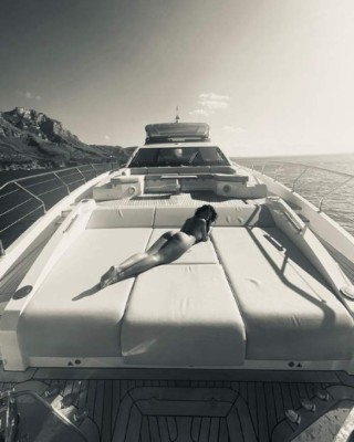 Cristiano Ronaldo se rinde a Georgina Rodríguez y el 'colado' en las nuevas fotos de las vacaciones de CR7