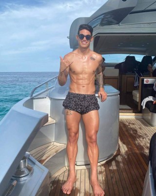 Así son las vacaciones de los mejores futbolistas del mundo: Yates de lujo y mujeres hermosas