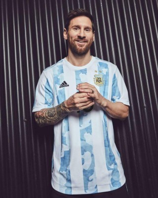 'Parece chaleco de perros': Tildan de horrible la polémica nueva camisa de Messi y Argentina para 2021&nbsp;&nbsp;