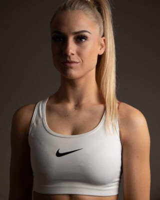 Alisha Lehmann, la nueva crack del Everton femenino que cautivó a James... ¡pero hay un detalle!