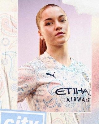 'Parece una pijama': Críticas por la nueva camiseta del Manchester City; ¿Le gustará a Messi?