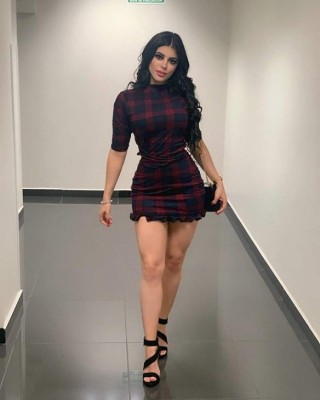 ¿Romance a la vista? Alberth Elis y la despampanante mexicana con la que vacaciona en Roatán