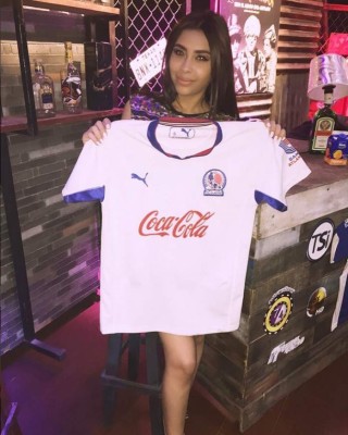 ¡Mamitas! Así lucen en traje de baño las más lindas seguidoras de Olimpia y Real España