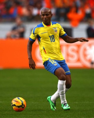 Gustavo Quinteros define el 11 de Ecuador para enfrentar a Honduras