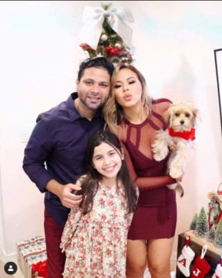 Las infartantes y elegantes fotos de las famosas hondureñas disfrutando de la Navidad 2020
