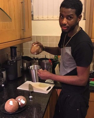 Así se recupera Juan Carlos García en Inglaterra tras vencer la leucemia