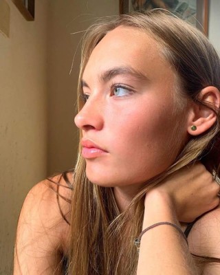 Ale Bellon, la hermosa francesa que juega con las Chivas de la Liga MX Femenil