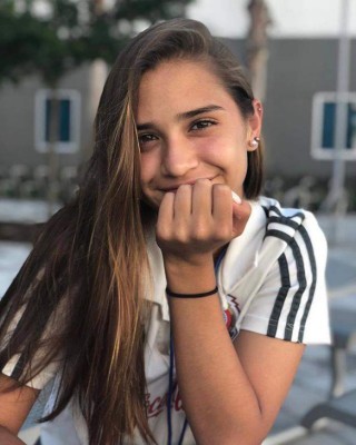 Nailea Vidrio la futbolista de 15 años que deslumbra en la Liga Femenil MX