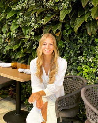 Atleta rusa recibe propuesta indecente: 200 mil dólares al mes por ser una prostituta de lujo