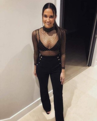 Hace bikinis con material reciclado: Así es Kaylee Ramman, la prometida del nuevo fichaje del Manchester City