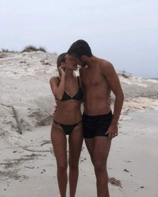 Andrea, la desconocida hermosa novia de uno de los jugadores del Barcelona