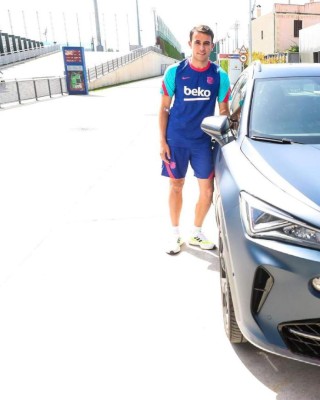 Regresa a casa: Las imágenes de la presentación de Eric García, el segundo fichaje del Barça