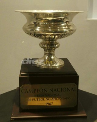 Una a una: Así son las 31 copas que Olimpia ha ganado en Liga Nacional de Honduras