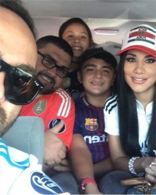 Melissa Mora, la aficionada más sexy de Costa Rica que calienta el clásico ante Honduras