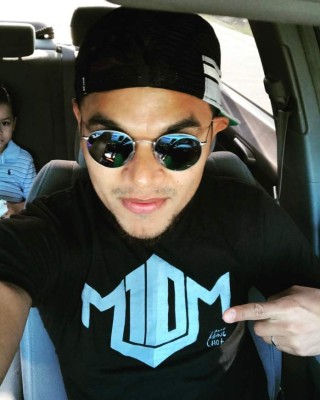 ¡Gorras, camisetas y más! Los futbolistas hondureños que han hecho de su nombre una marca