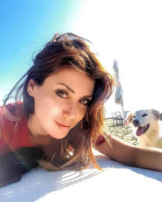 Escándalo: Famosa italiana critica el sueldo de Cristiano Ronaldo y le desea que se lesione