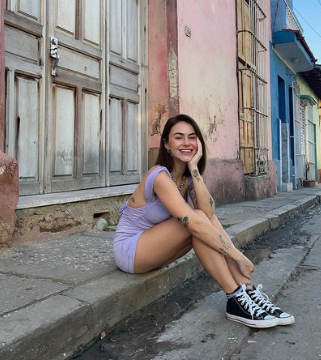 Estuvo en el clásico: la hermosa tiktoker y amiga de Neymar que estaría saliendo con crack del Barcelona