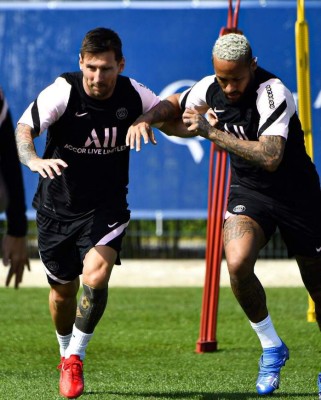 Messi se parte de la risa y su pulso con Neymar: así fue el segundo entrenamiento del argentino con el PSG