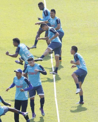 Imágenes: El entreno matutino de Honduras del domingo en el estadio Olímpico