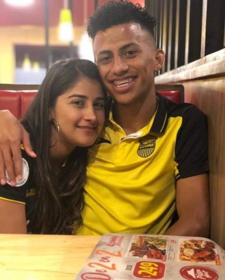 ¡Bellezas aurinegras! Ellas son las aficionadas más lindas del Real España