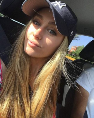 La increíble novia de un futbolista canterano del Real Madrid que ya debutó