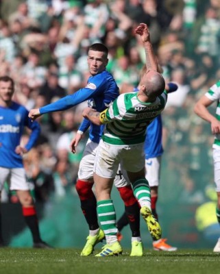 FOTOS: Clásico entre el Celtic y Rangers de Escocia terminó entre golpes