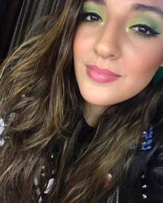 Jana, la hija pequeña de Maradona, infartante en su debut como modelo de lencería