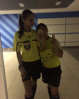 Ekaterina Kostjunina, la árbitro rusa que roba miradas en el mundo