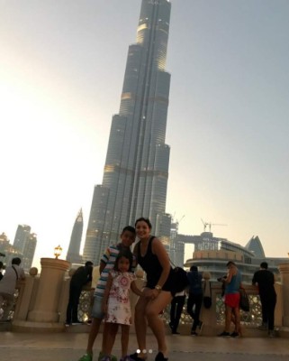 Las vacaciones en Dubái de Virginia Varela, la bella esposa de Emilio Izaguirre