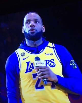 Así fue el homenaje de Los Ángeles Lakers a Kobe Bryant en juego de NBA