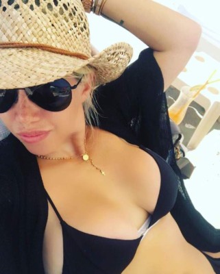 Las fotos de infarto de Wanda Nara, la mujer de Mauro Icardi en Ibiza