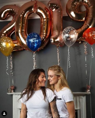 Increíble: Las dos futbolistas que comparten un romance y rivalidad en la cancha