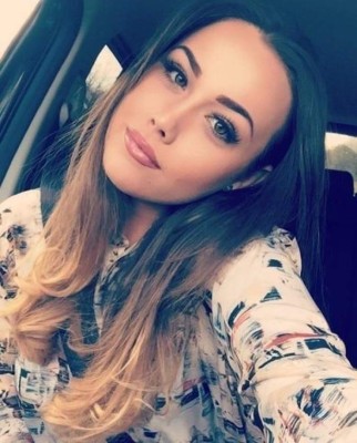 ¡De infarto! Courtois y su espectacular novia de apenas 18 años