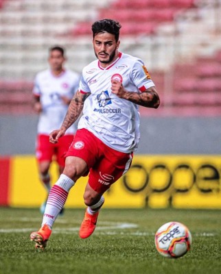 ¿Y ahora? Jugador de segunda división le 'baja' la novia a futbolista del Real Madrid