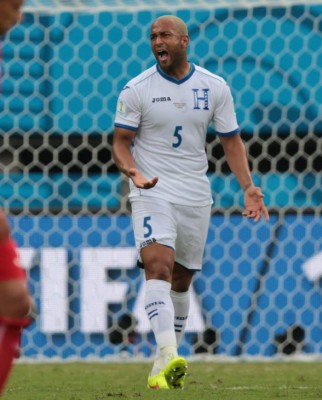 Osman Chávez da su 11 ideal de la Selección de Honduras con jugadores con los que compartió