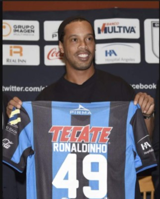 Messi y los otros dorsales extraños en el fútbol: Un centrocampista top utilizó el número 1