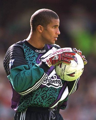 Los uniformes más feos del mundo que han utilizado los porteros