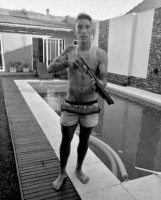 Excesos, armas y denuncias: Así es la vida de Ricardo Centurión, el futbolista más polémico de Argentina