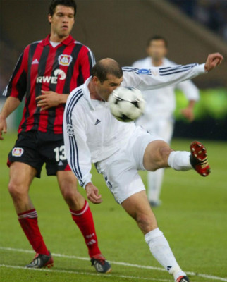 Michael Ballack confirmó el fin de su brillante carrera.