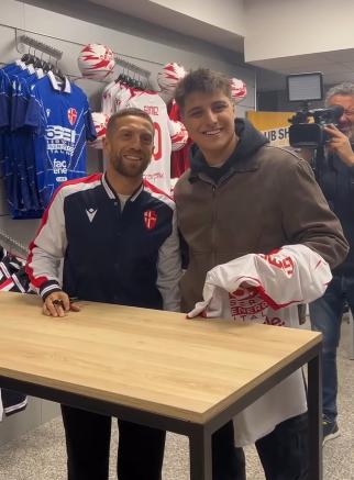 Se acabó la pesadilla: 'Papu' Gómez vuelve a las canchas tras dos años y firma con el club menos pensado