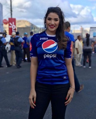 Domingo de clásicos: Los famosos de Honduras que siguen a estos equipos de Liga Nacional