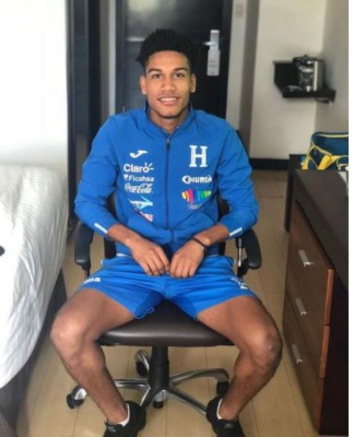 Modelo y cautivador en Instagram: la otra faceta de Carlos Palacios Jr, el hijo de 'Calolo' y jugador del Victoria