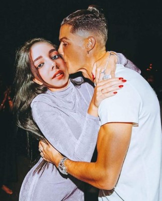 Aficionada se hace viral tras ''cambiar'' al Cruz Azul por el América y enloquece por CR7