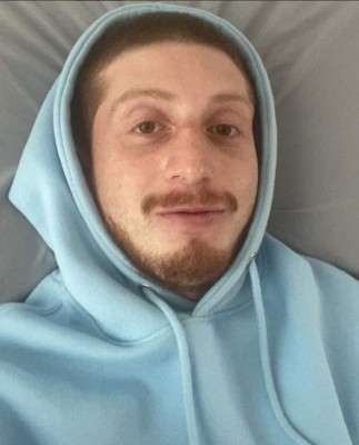 Muy enamorado y un gran aficionado: las últimas fotos de 'Benito', el actor de Vecinos que murió tras una persecución