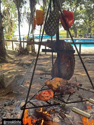 La nueva vida de Ronaldinho y su técnica para generar dinero tras retirarse: Ya empezó la celebración por mi cumpleaños