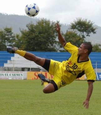 Cuervo Maradiaga, (F) ex jugador del victoria