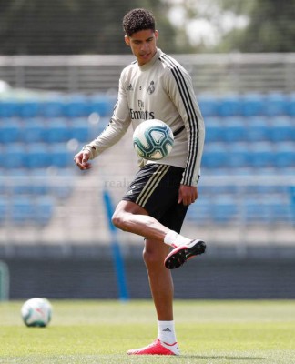Solo uno con mascarilla: Real Madrid regreso a los entrenamientos con nuevos looks y sin protección
