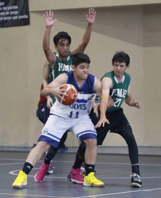 Las personalidades que apoyan a sus hijos en el torneo nacional de baloncesto en San Pedro Sula