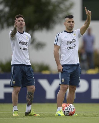 Gran ambiente en el primer entrenamiento de Argentina de cara a juegos eliminatorios