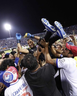 ¡EL REY DE COPAS! Las imágenes históricas del Olimpia, que hoy celebra 105 años